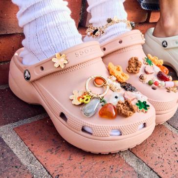 Bae Clog Crocs Light Orange Crocs Clogs – Crocs™ Việt Nam