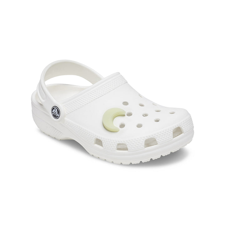 Jibbitz™ Charm Glow In The Dark Crescent Moon - Crocs™ Việt Nam