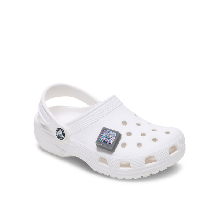 Jibbitz™ Charm Lights Up Pixelated TV - Crocs™ Việt Nam