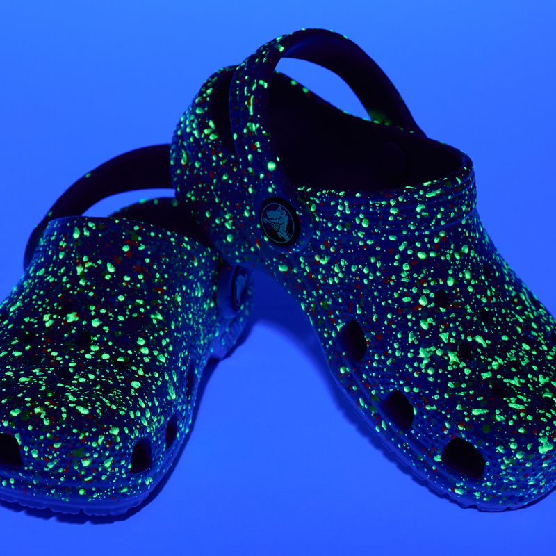 Giày Clog Trẻ Em Crocs Classic Glow Paint Splatter - Atmosphere