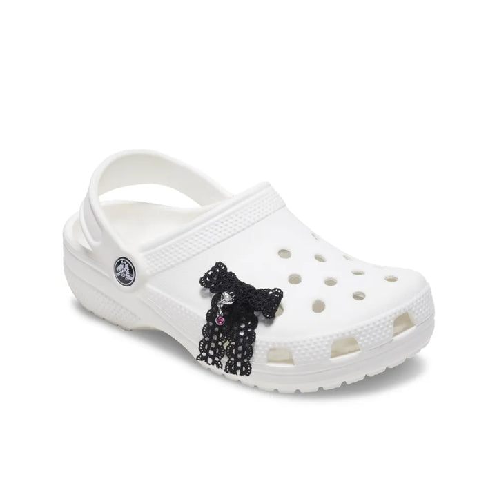 Jibbitz™ Charm Black Lace Bow With Silver Heart - Crocs™ Việt Nam