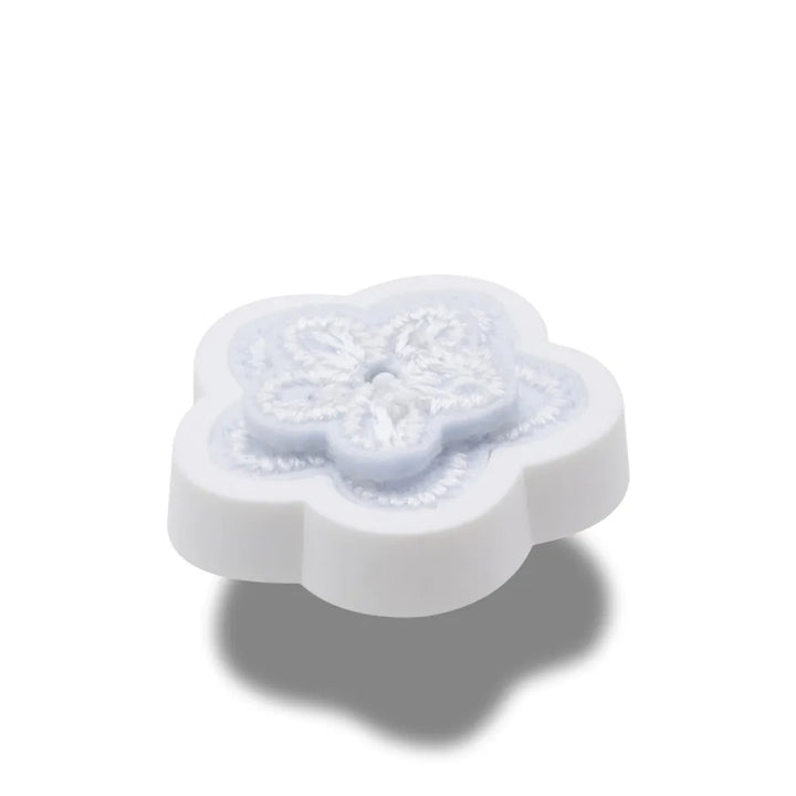 Jibbitz™ Charm Elegant White Floral 2 - Crocs™ Việt Nam