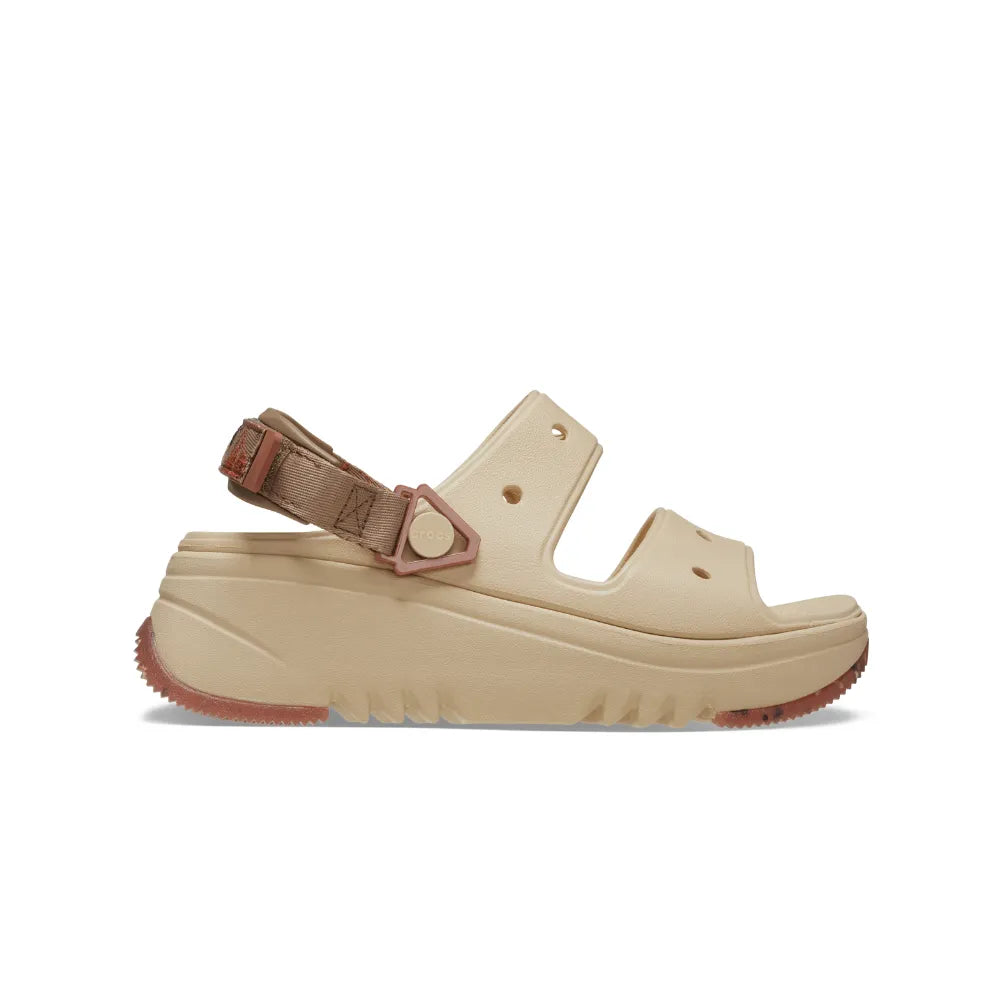 UMASHIKA  Unisex Crocs Hiker Xscape Sandals - Shitake – Crocs™ Việt Nam